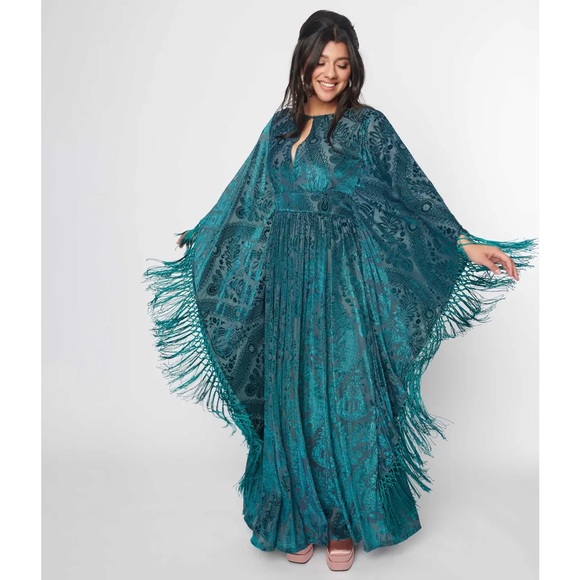 Unique Vintage Dresses & Skirts - Emerald Floral Fringe Flutter Sleeve Caftan